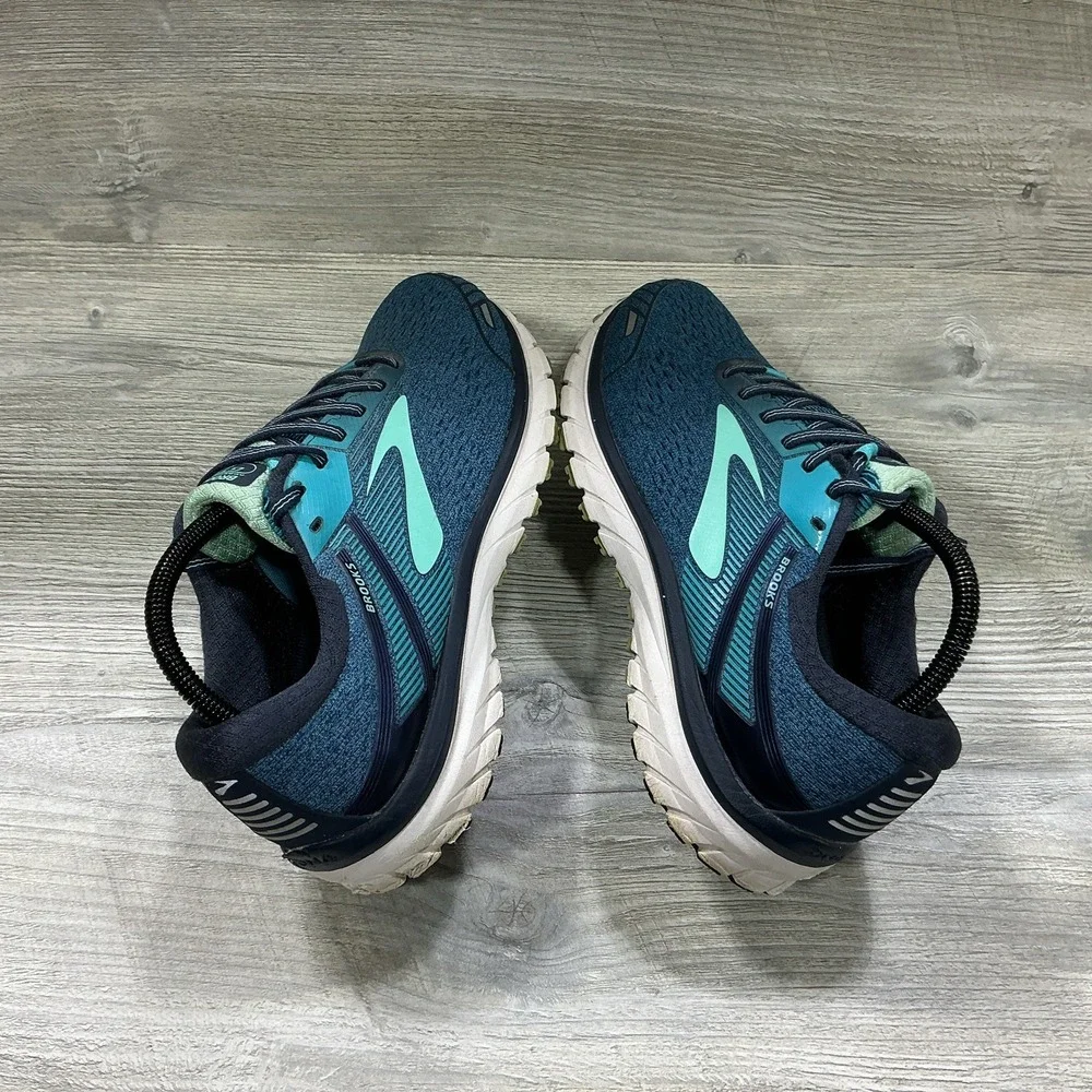 Brooks Adrenaline GTS 18 Womens Size 9.5B Teal Blue Lace-Up Sneakers 1202681B495